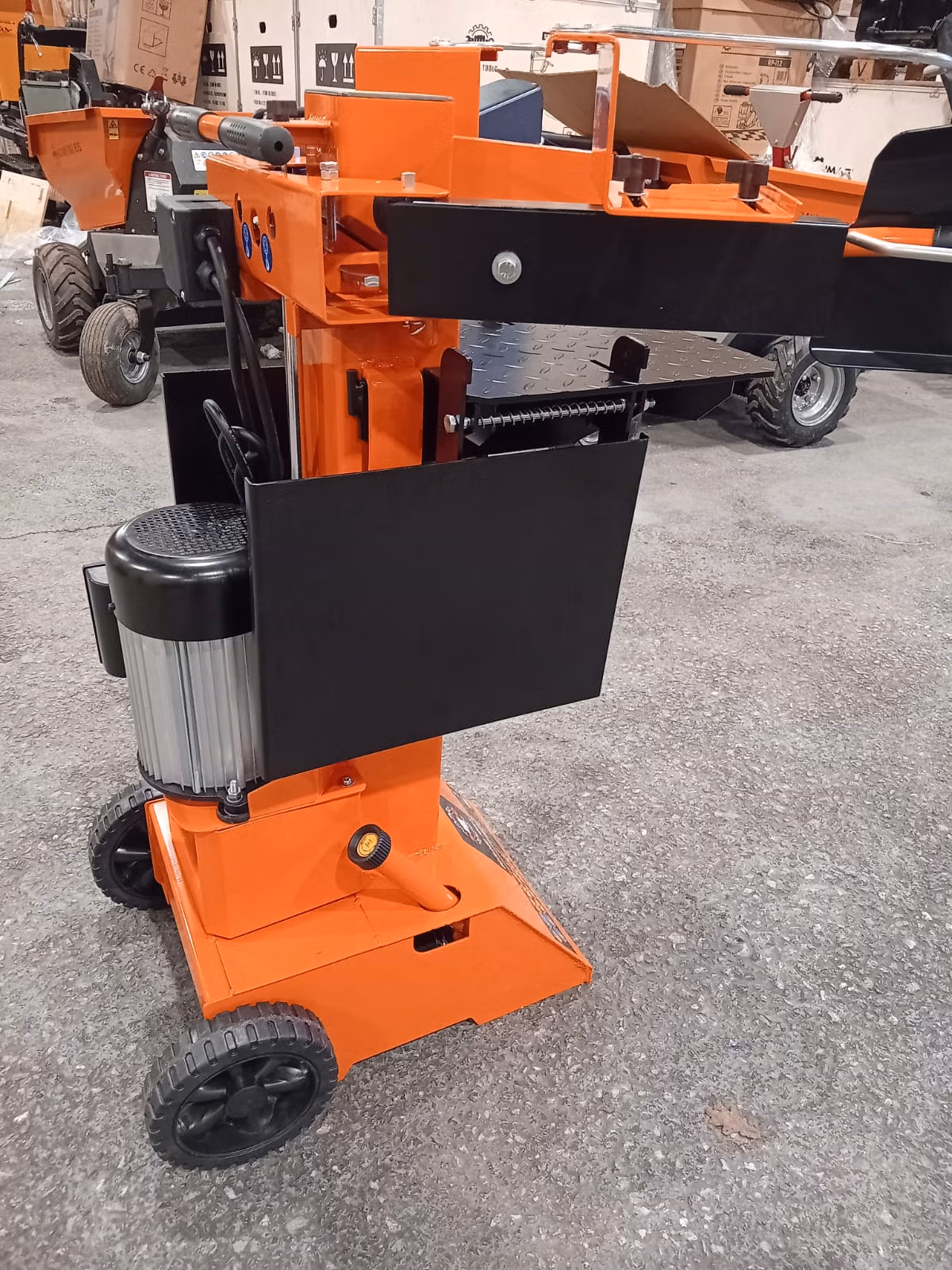 Log Splitter 8ton Vertical 230v Electric Log Splitter Outland Tools LS8230 - Image 3