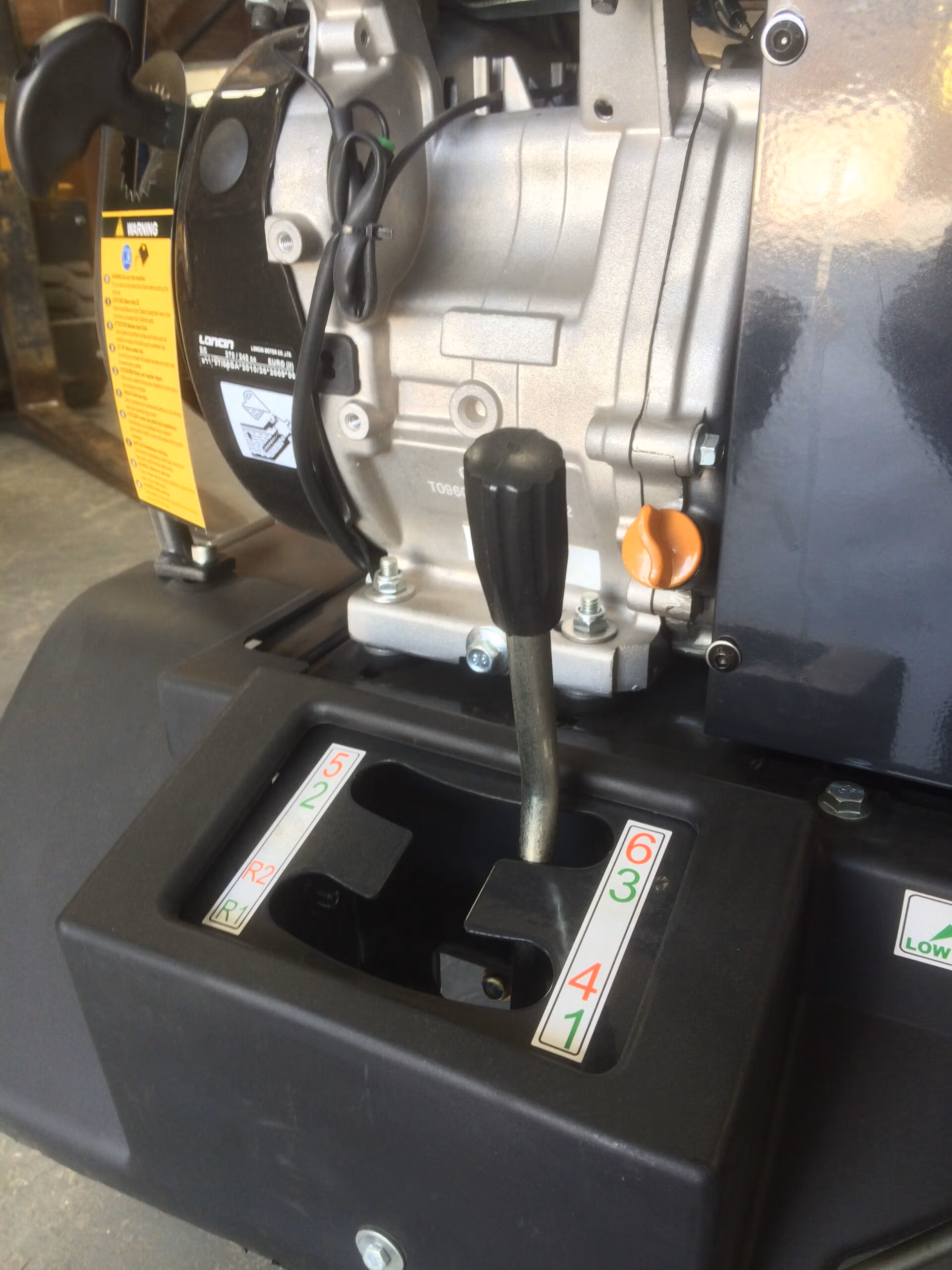 Mini Dumper hydrualic tip power barrow Lumag MD500HPRO 500kg Japanese Gearbox 6+2 - Image 8