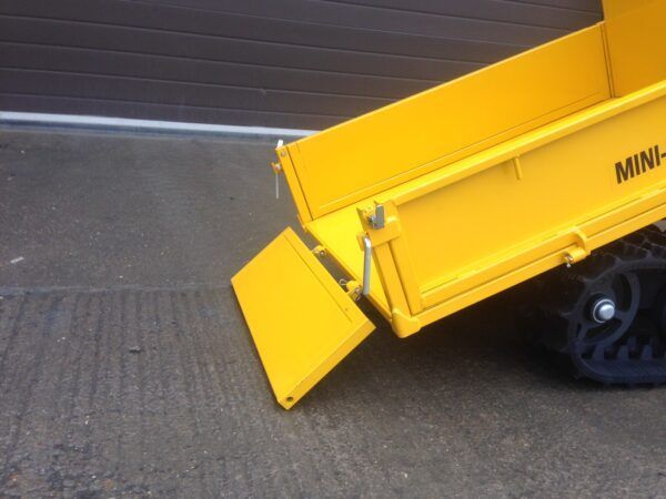 Lumag MD300 Tracked power barrow mini dumper 6