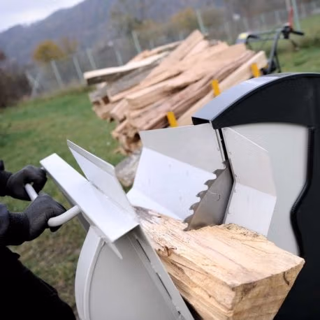 Log Saw Lumag Tilting circular saw WS700T-230v  700mm Blade - Image 4