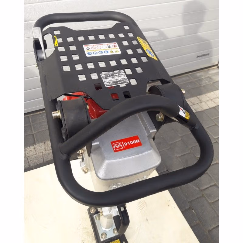 Mini Trench Rammer Honda GX Engine Lumag LVS30GX - Image 7