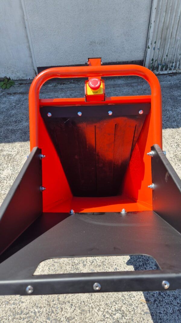 Wood Chipper Outland Tools DC5 Petrol 212cc 5cm Capacity - Image 9