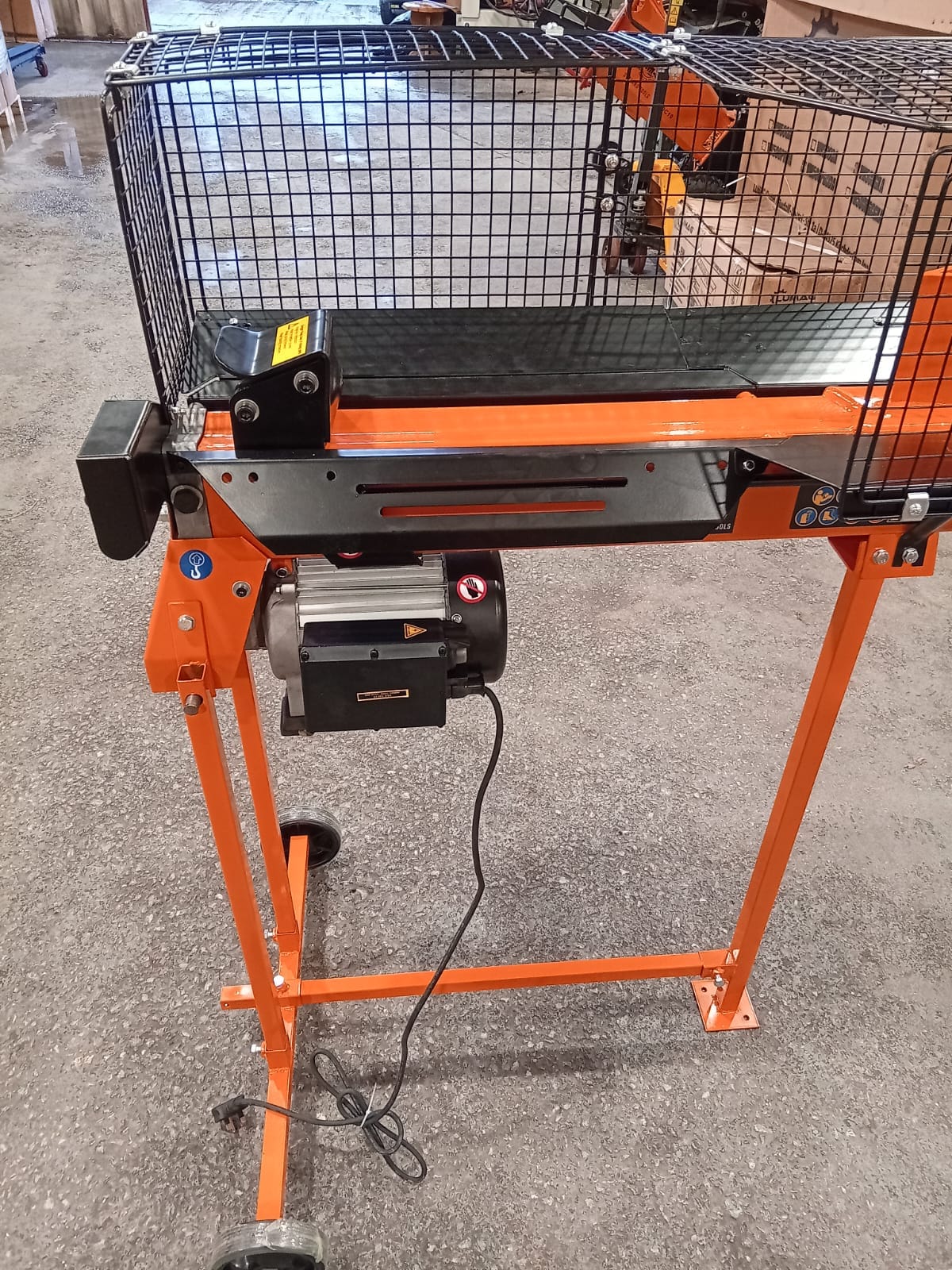 6 Ton Electric Log Splitter Heavy Duty Compact Size Hydraulic Wood Splitter FREE Stand! - Image 3