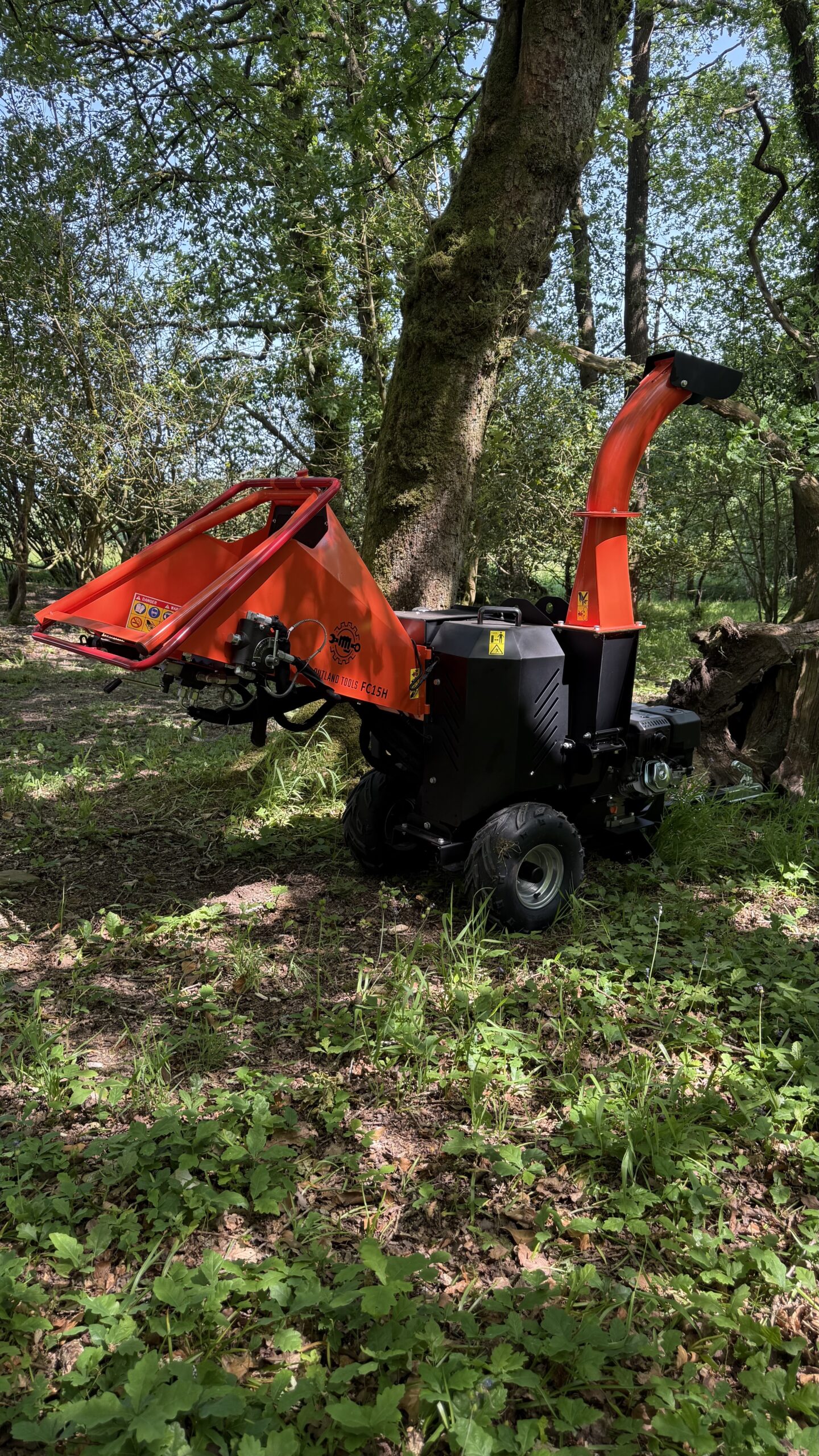 Wood Chipper / Shredder Outland Tools FC15H 15hp Petrol Hydraulic in Feed. - Image 8