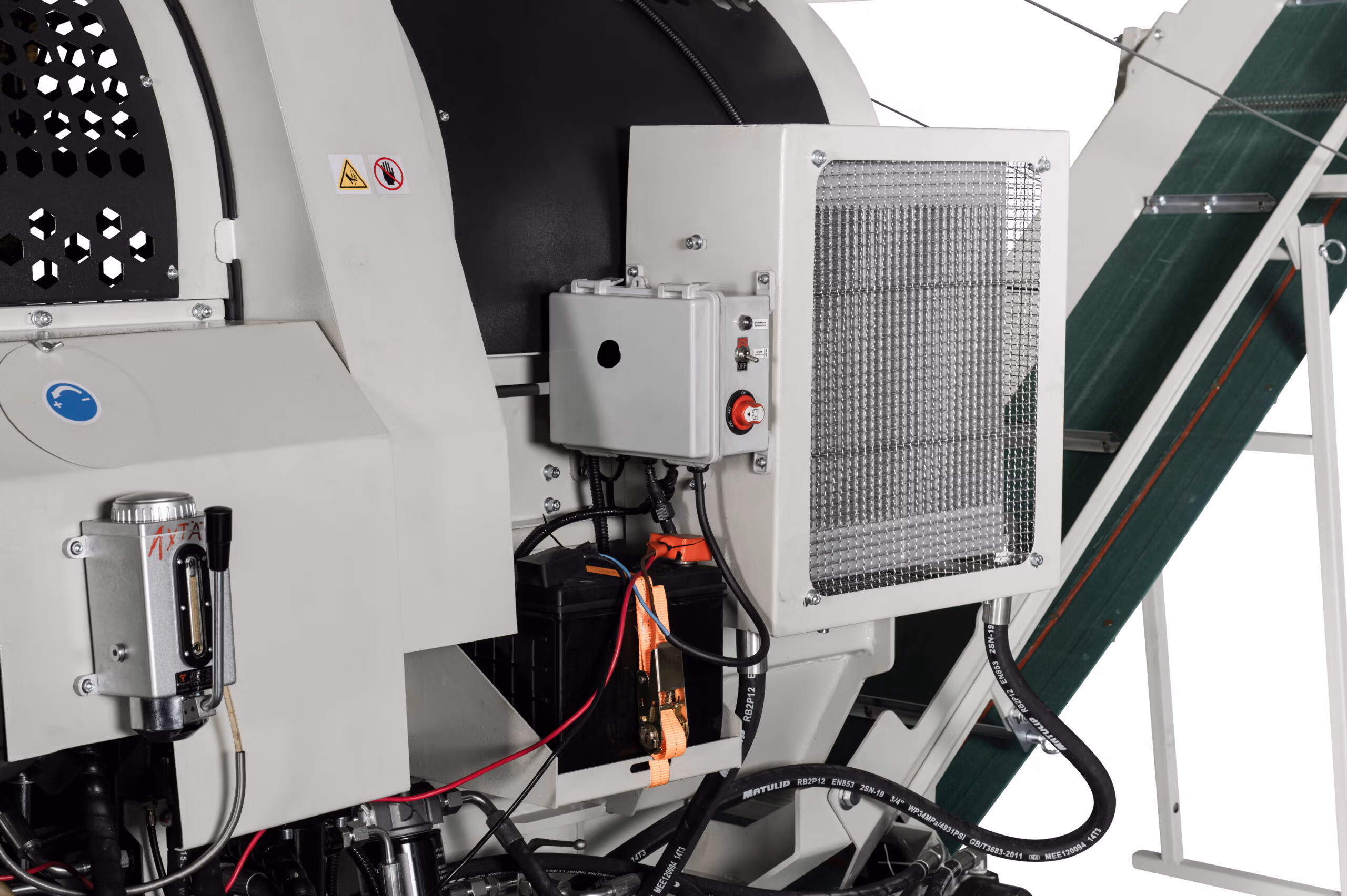 Tracked diesel engine Firewood Processor Lumag SSA500DHPROTRS With Hydrauic infeed & contols - Image 6