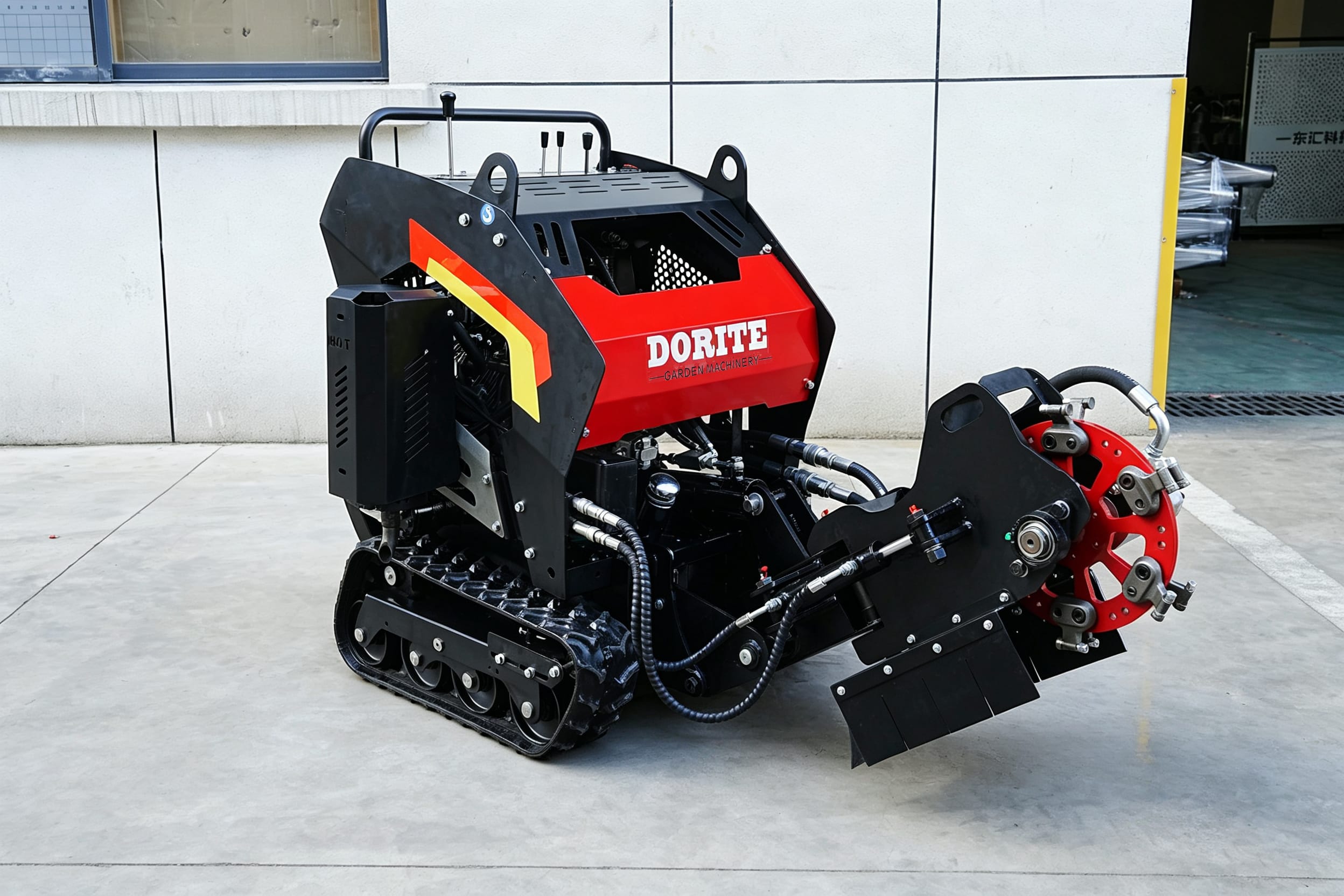 Tracked self propelled stump grinder 27hp Outland Tools RC27H - Image 11