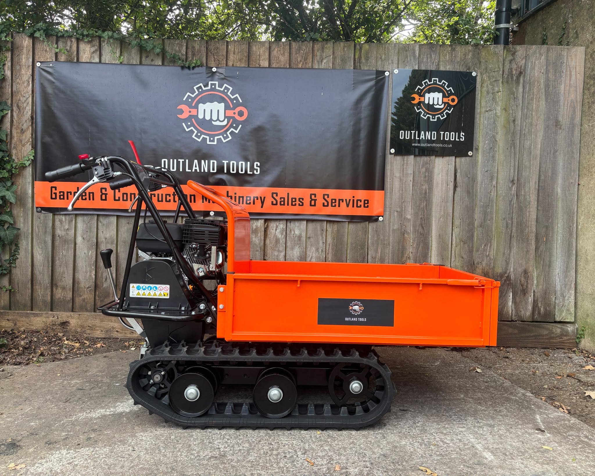 Mini Dumper tracked power barrow Outland Tools TD300A 196cc Petrol 300KG - Image 7