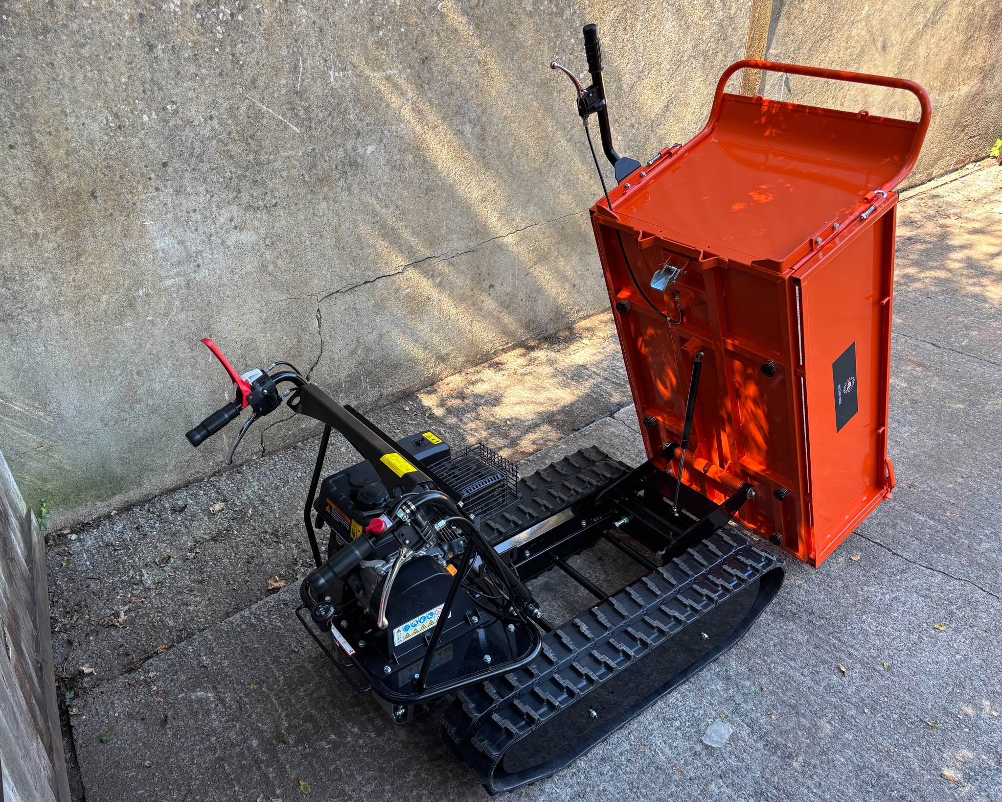 Mini Dumper tracked power barrow with side cargo box Outland Tools TD500A 196cc Petrol 500KG 3+1 Gearbox - Image 8